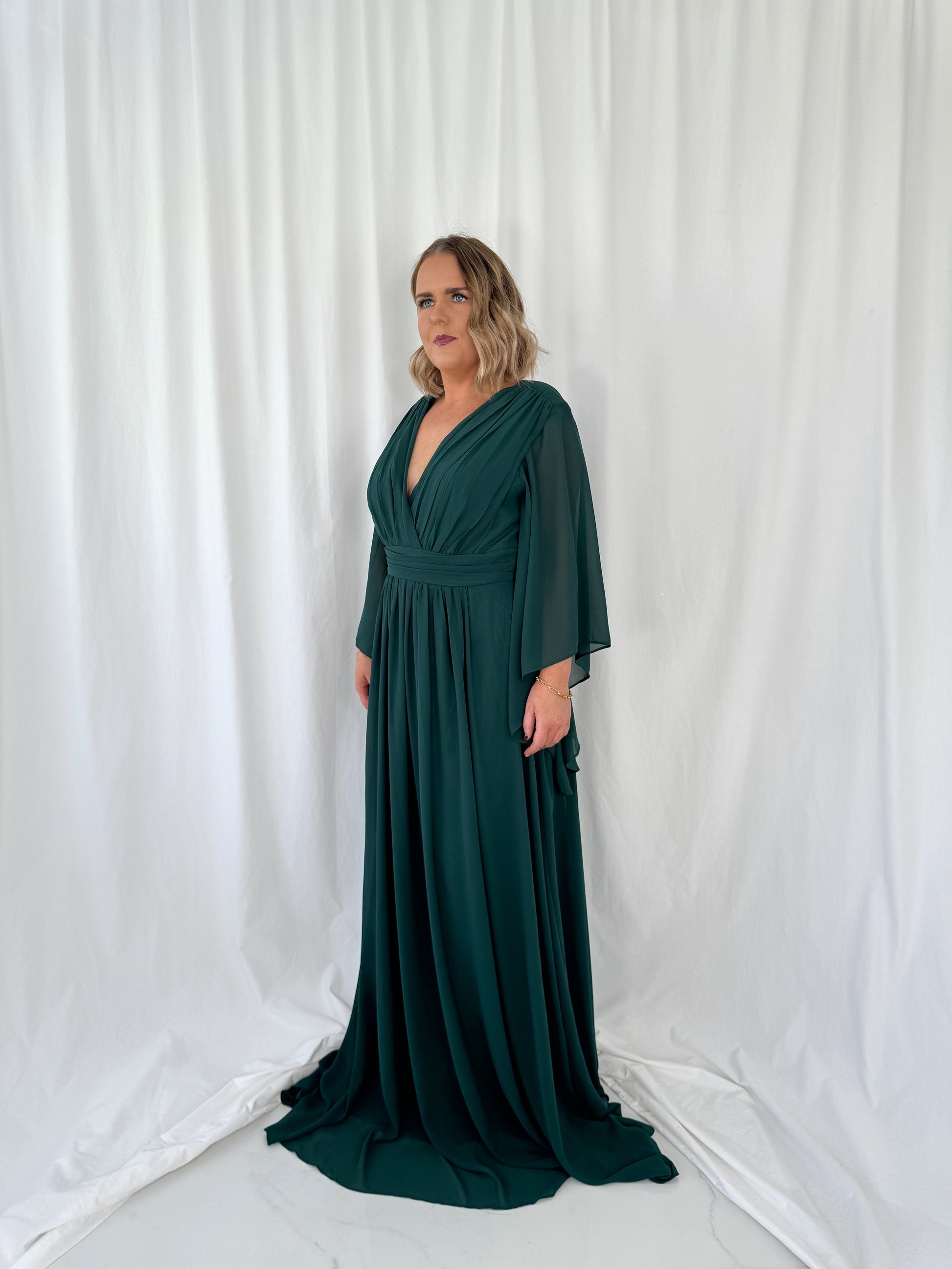 green dress with bell sleeves Hunter Scarlet in Saltwater M it ensures ease of movement while maintaining a flattering silhouette Zimmermann Ribbed Bell-Sleeve Sweater -