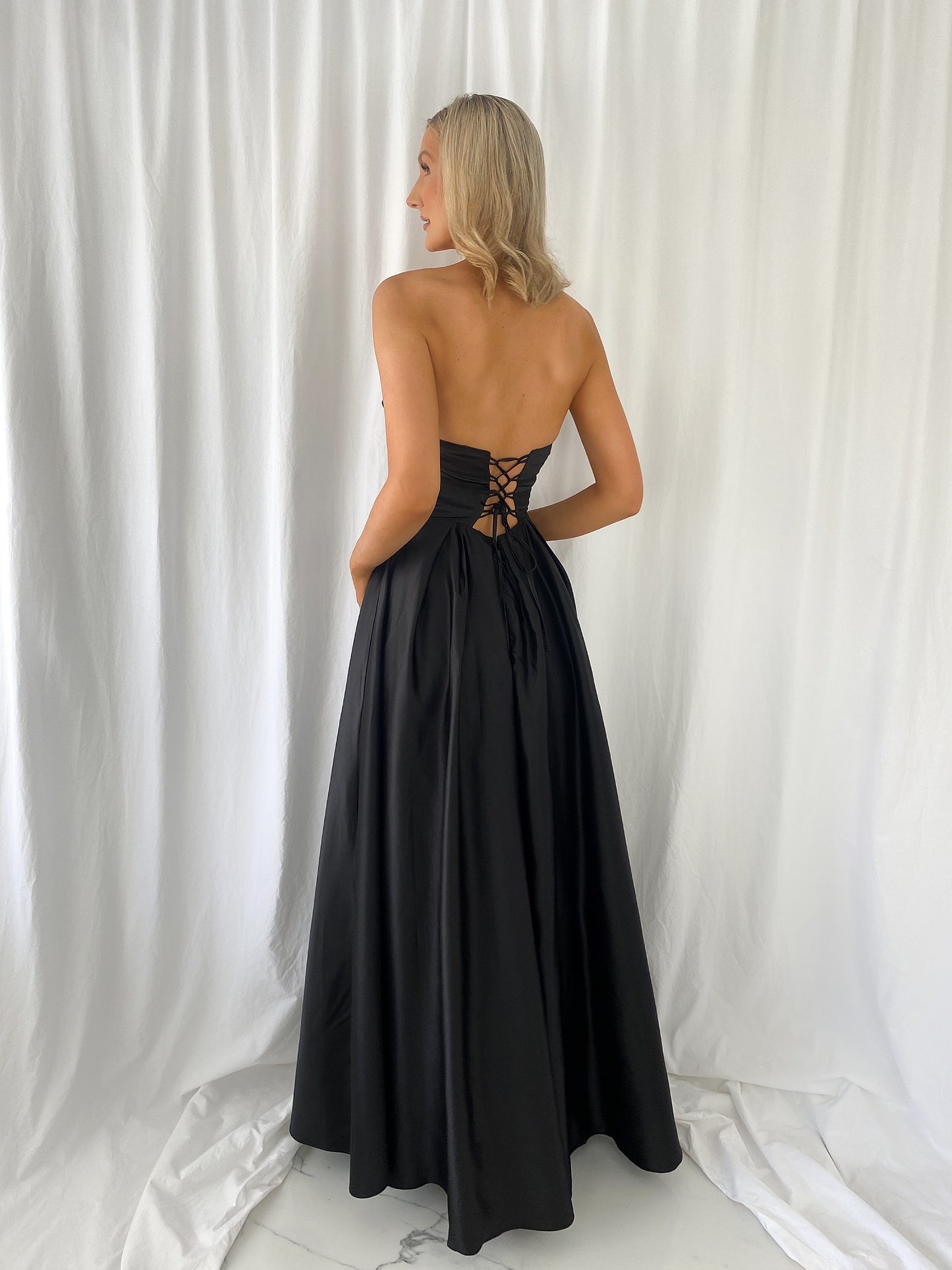 Teresa Off The Shoulder Maxi Dress - Black