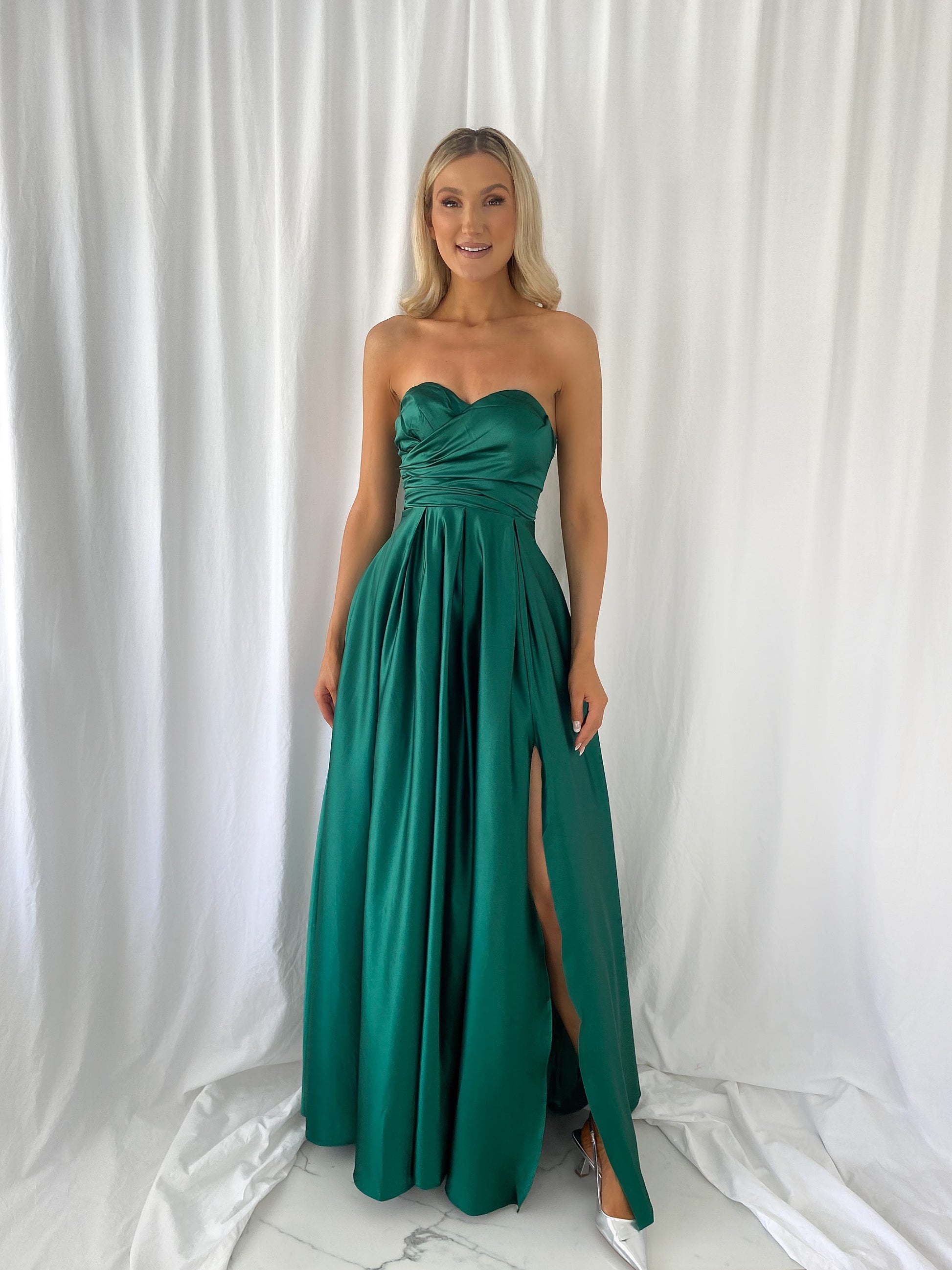 Teresa Off The Shoulder Maxi Dress - Dark Green mykindofdress Teresa Off The Shoulder Maxi Dress - Dark Green mykindofdress