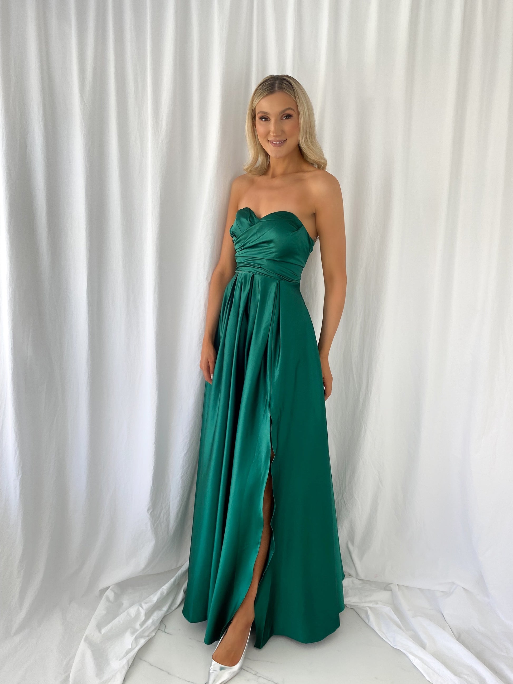 Teresa Off The Shoulder Maxi Dress - Dark Green mykindofdress Teresa Off The Shoulder Maxi Dress - Dark Green mykindofdress