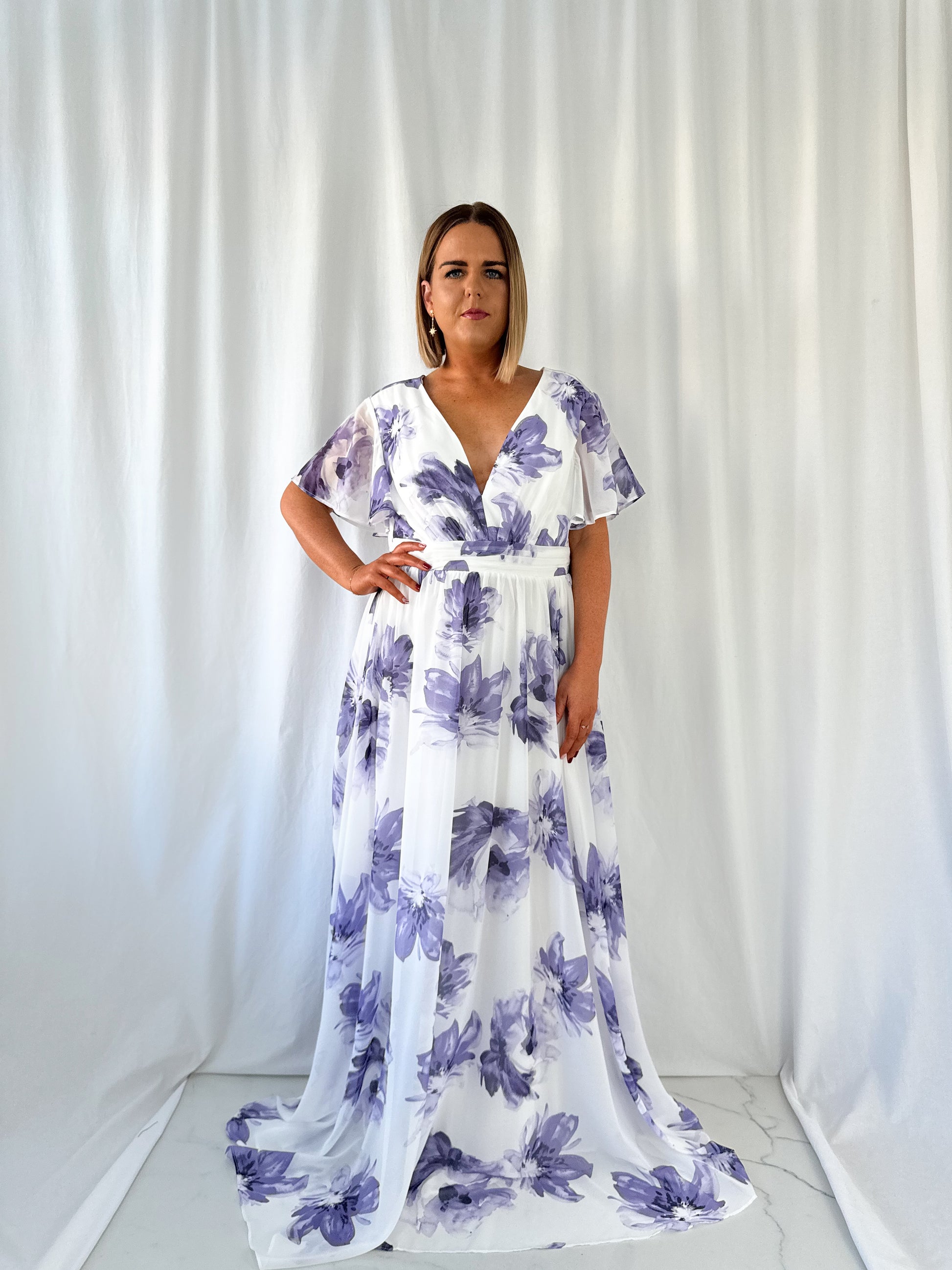 Vicky Maxi Floral Curve Dress Vicky Maxi Floral Curve Dress