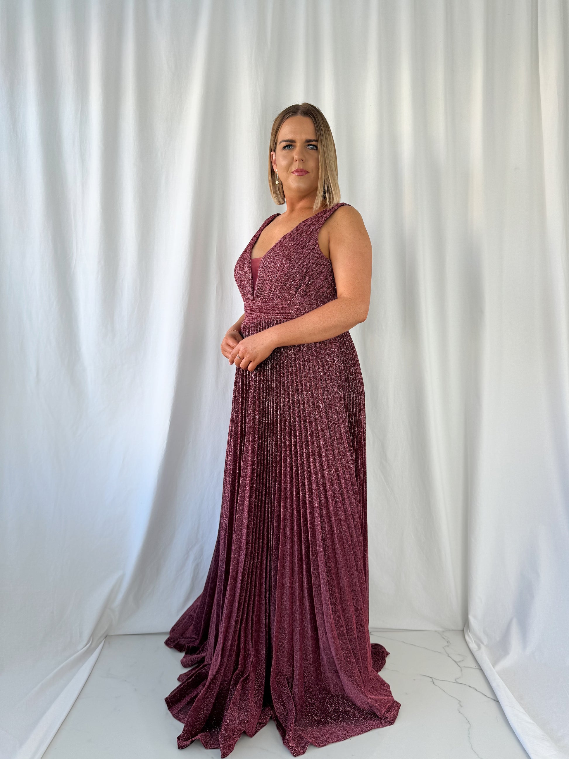 Joely Pleated Maxi Glitter Dress - Wine mykindofdress Joely Pleated Maxi Glitter Dress - Wine mykindofdress